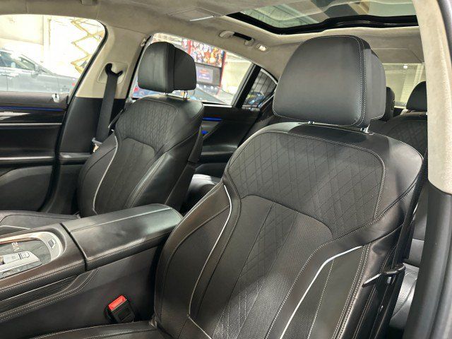 Used 2017 BMW M760i xDrive AWD/4WD image 44