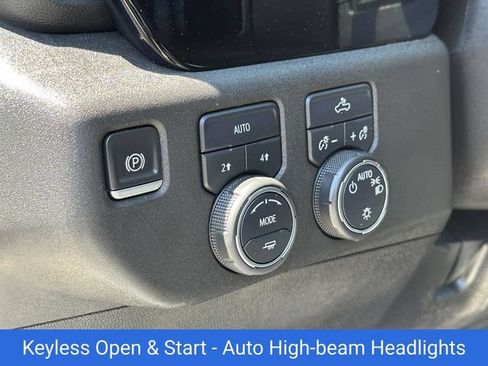 Certified 2022 Chevrolet Silverado 1500 LT AWD/4WD image 15