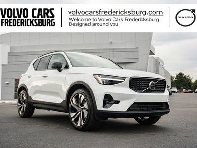 New 2026 Volvo XC40 B5 Ultra w/ Protection Package Premier
