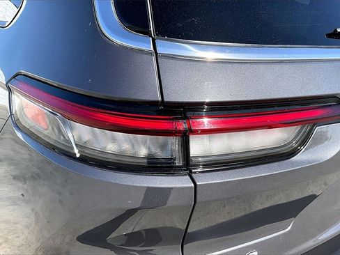 Certified 2024 Jeep Grand Cherokee L Limited w/ Luxury Tech Group II image 32