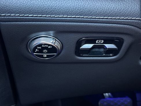 Certified 2023 Mercedes-Benz EQS 580 4MATIC SUV image 33