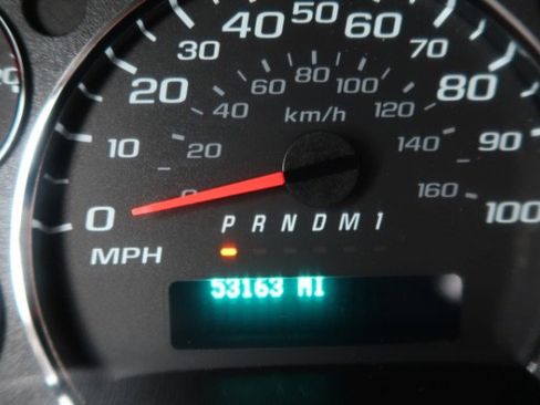 Used 2022 Chevrolet Express 3500 w/ Power Convenience Package image 12