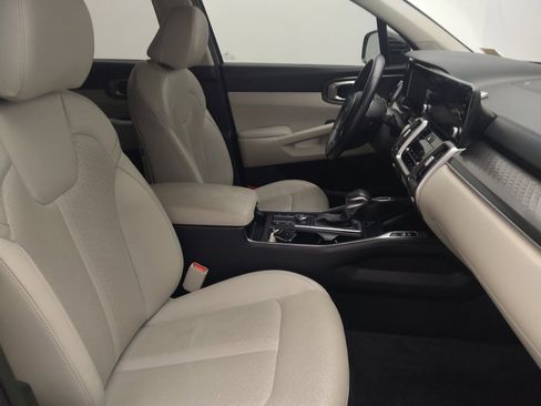Used 2023 Kia Sorento S w/ Panoramic Sunroof Package FWD image 21