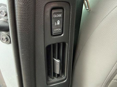 Used 2018 Honda Odyssey EX-L image 67
