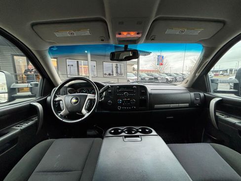 Used 2011 Chevrolet Silverado 2500 LT w/ Interior Plus Package image 15