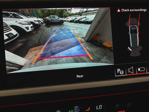 Used 2023 Audi Q4 e-tron Premium Plus w/ Premium Plus image 20