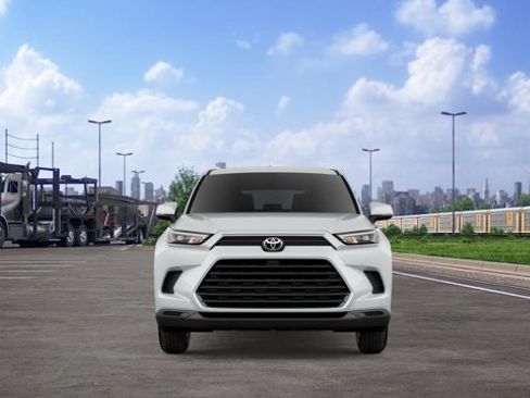 New 2026 Toyota Grand Highlander XLE image 2