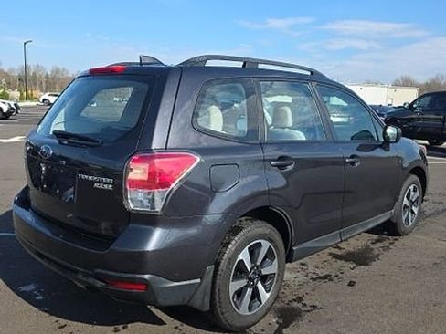 Used 2017 Subaru Forester 2.5i w/ Alloy Wheel Package image 5