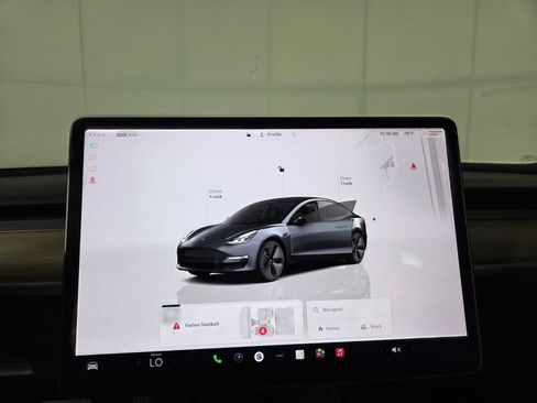 Used 2023 Tesla Model 3 Standard Range image 18