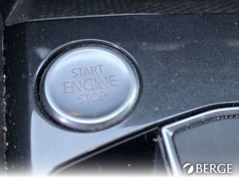 Used 2019 Volkswagen Tiguan SE w/ Panoramic Sunroof Package image 20