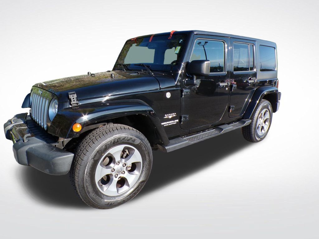 Used 2017 Jeep Wrangler Unlimited Sahara AWD/4WD image 2