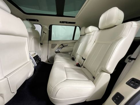 Certified 2024 Land Rover Range Rover Long Wheelbase SE image 25