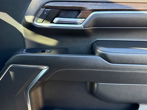 Used 2022 GMC Sierra 1500 SLE image 21