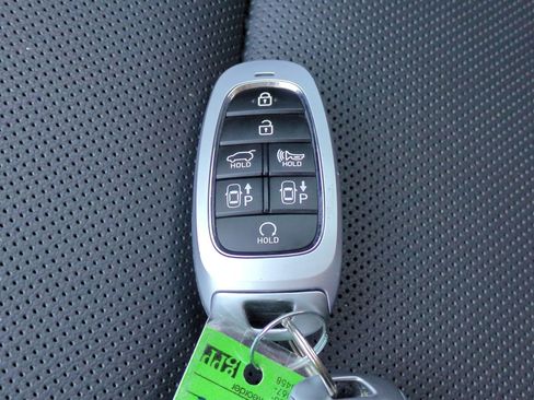 Used 2024 Hyundai Tucson Limited image 30