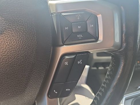 Used 2021 Ford F350 Lariat w/ Lariat Value Package AWD/4WD image 15