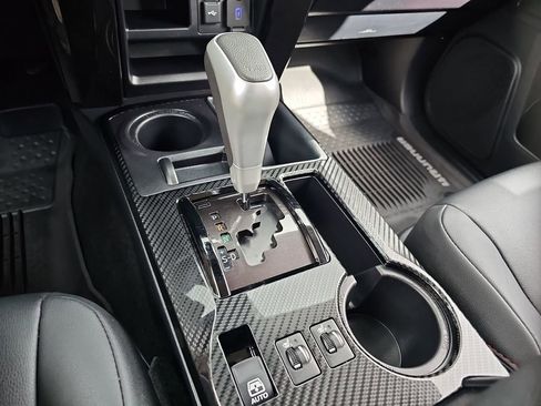 Used 2024 Toyota 4Runner TRD Off-Road Premium image 16