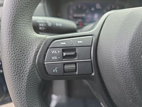 Used 2024 Honda Accord EX image 15