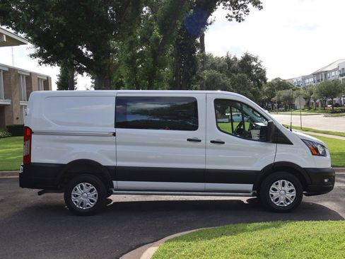 Used 2024 Ford Transit 250 Low Roof w/ Exterior Upgrade Package RWD image 4