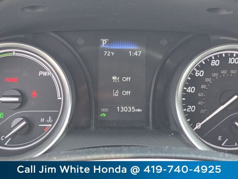 Used 2024 Toyota Camry LE FWD image 29