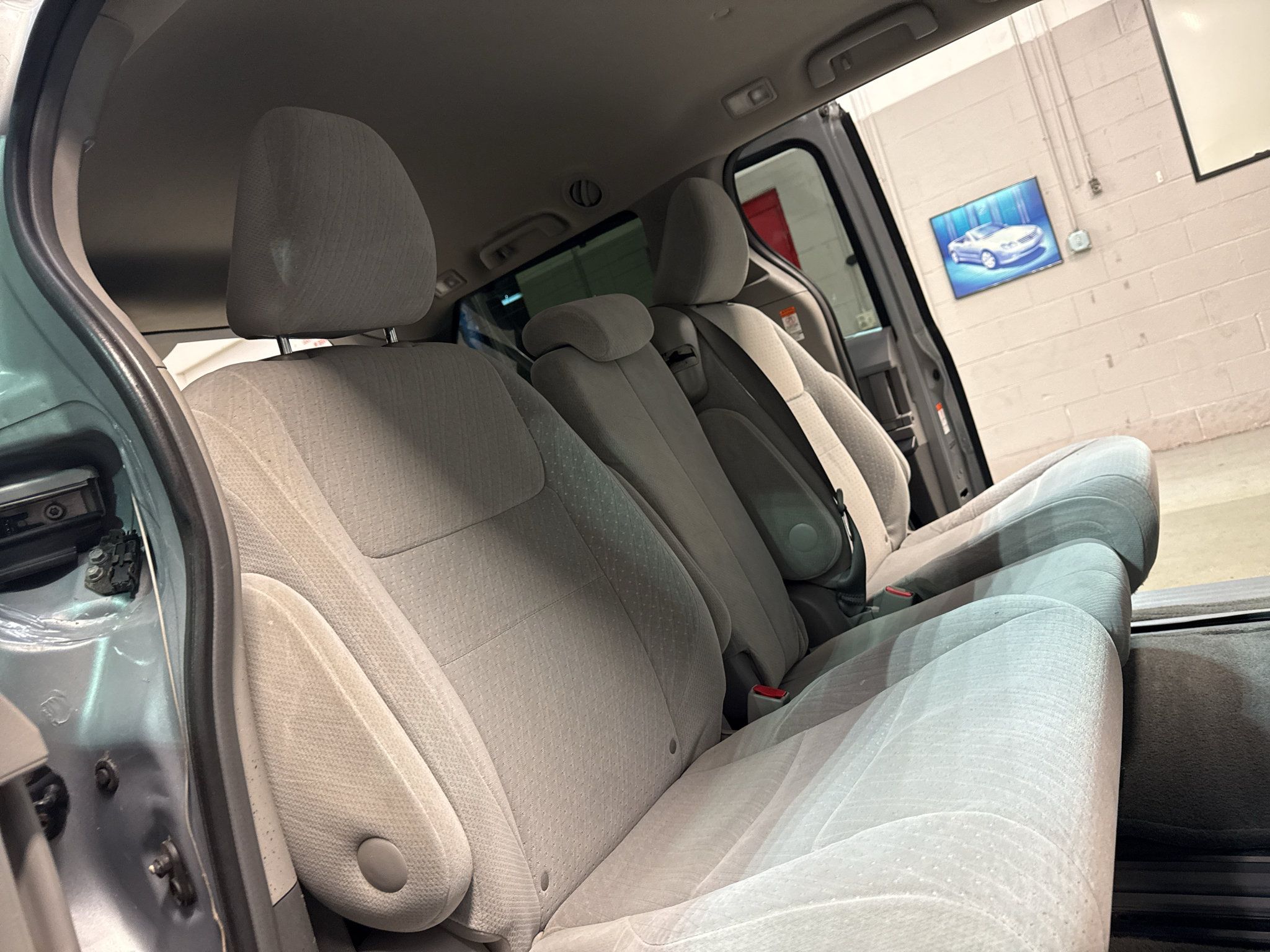 Used 2015 Toyota Sienna LE FWD image 26