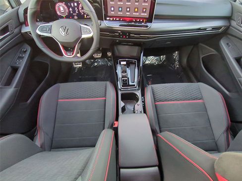 New 2026 Volkswagen Golf SE image 18