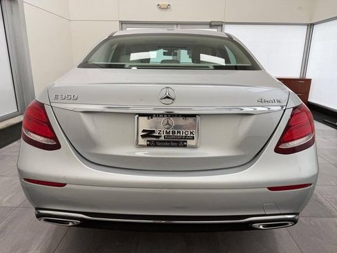Used 2020 Mercedes-Benz E 350 4MATIC Sedan image 3