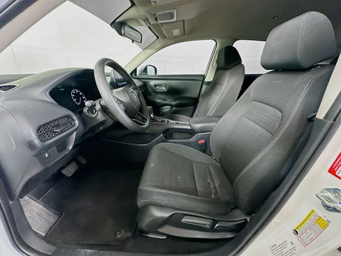 Used 2025 Honda HR-V LX image 13