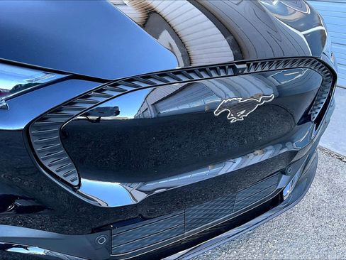 Used 2025 Ford Mustang Mach-E Select w/ Comfort Package Lite image 29