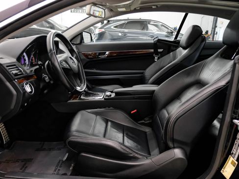 Used 2011 Mercedes-Benz E 550 Coupe image 3