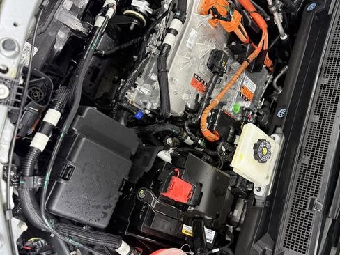 Used 2025 Chevrolet Equinox EV RS image 29