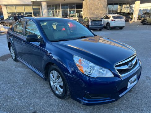 Used 2011 Subaru Legacy 2.5i image 1