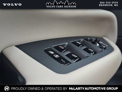 New 2026 Volvo XC90 B6 Ultra w/ Protection Package AWD/4WD image 16