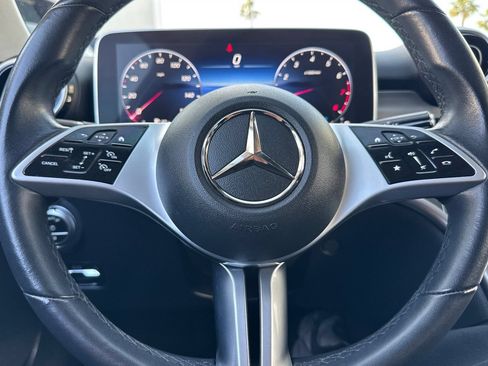 Used 2024 Mercedes-Benz C 300 4MATIC Sedan image 32