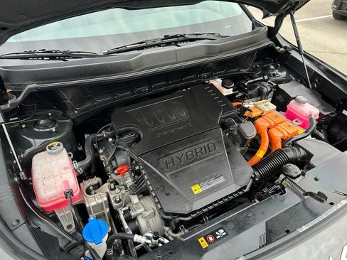 Used 2023 Kia Niro EX image 9