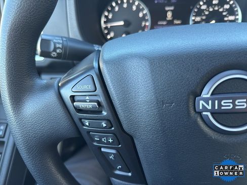 Used 2023 Nissan Frontier SV image 17
