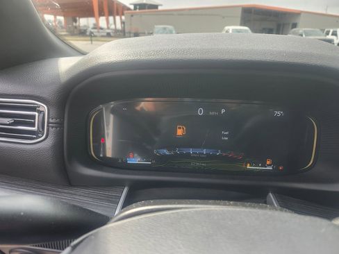 Used 2024 Jeep Wagoneer Series II w/ Flexible Seating Group image 16