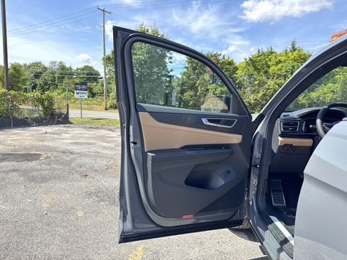 New 2026 Volkswagen Atlas Cross Sport SEL R-Line image 11