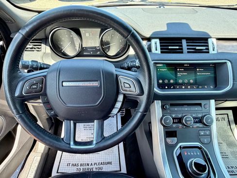 Used 2018 Land Rover Range Rover Evoque HSE Dynamic AWD/4WD image 36