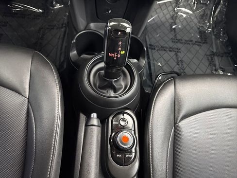 Used 2020 MINI Cooper 4-Door Hardtop image 22