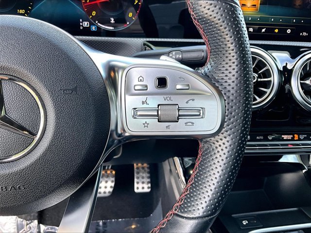 Used 2023 Mercedes-Benz CLA 250 image 21