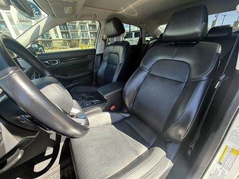 Used 2022 Honda Civic Touring image 19