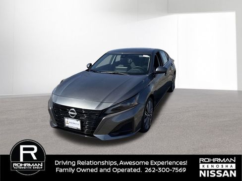 New 2026 Nissan Altima 2.5 SV w/ SV Premium Package FWD image 2