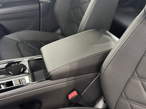 New 2025 Volkswagen Atlas Cross Sport SE AWD/4WD image 25