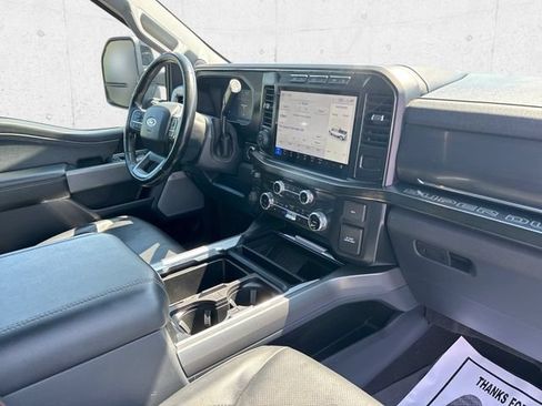 Used 2023 Ford F250 Lariat w/ Lariat Ultimate Package AWD/4WD image 13