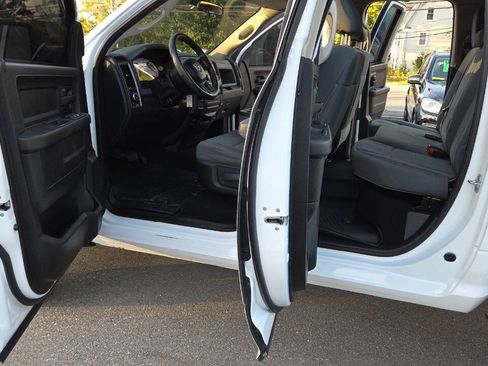 Used 2014 RAM 1500 Express AWD/4WD image 27
