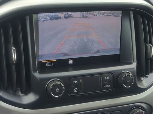 Used 2019 Chevrolet Colorado LT w/ LT Convenience Package AWD/4WD image 18