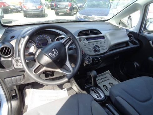 Used 2010 Honda Fit image 17