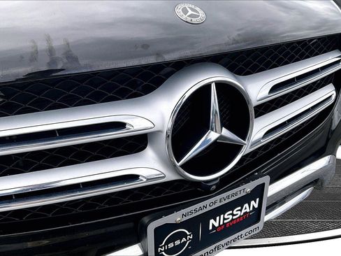 Used 2018 Mercedes-Benz GLC 300 4MATIC image 34