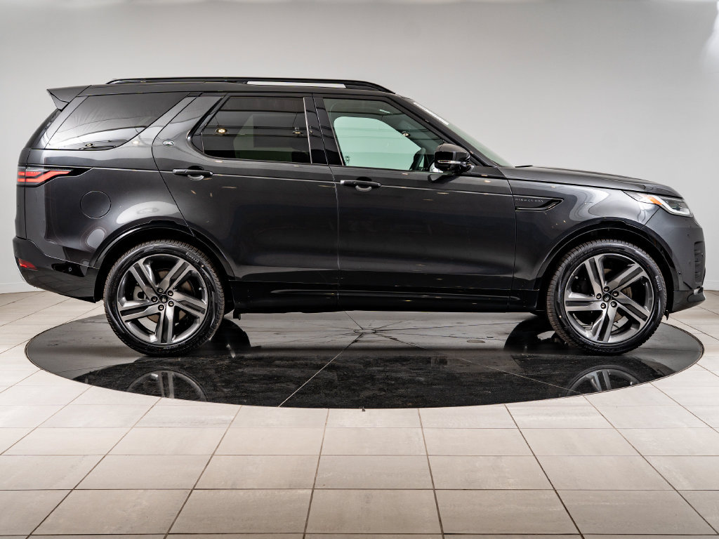 New 2026 Land Rover Discovery Limited Edition AWD/4WD image 11