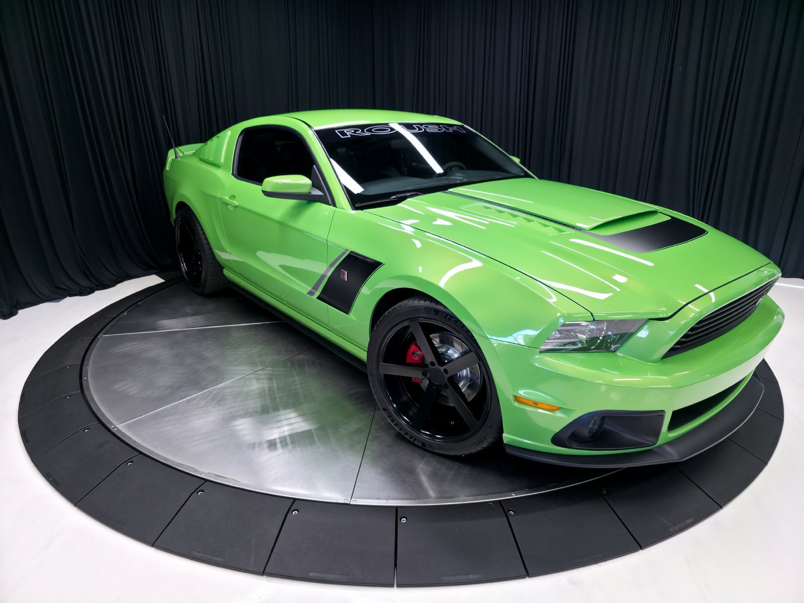 Used 2013 Ford Mustang GT Premium w/ Electronics Pkg RWD image 69
